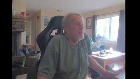 Snapshot of cjscout chatting on 09/29/25, 07:51 cjscout online show from 09/29/25, 07:51