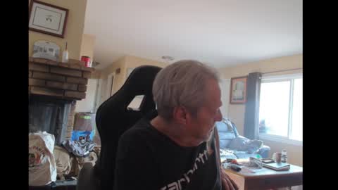 Snapshot of cjscout chatting on 10/09/25, 09:46 cjscout online show from 10/09/25, 09:46