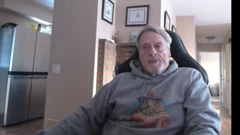 Snapshot of cjscout chatting on 11/17/25, 10:59 cjscout online show from 11/17/25, 10:59