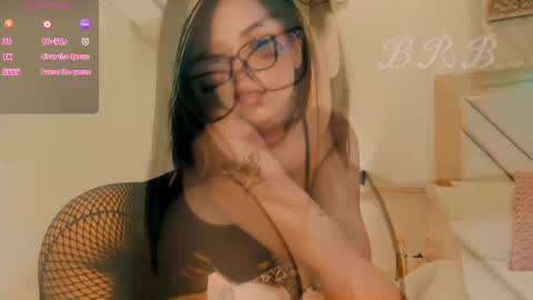 Claire 3 online show from 09/17/25, 01:40