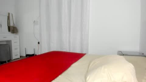 Claimom online show from 10/04/25, 01:47