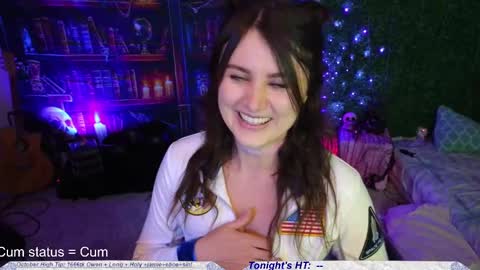 Snapshot of claireity chatting on 10/09/25, 03:04 Claire online show from 10/09/25, 03:04