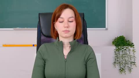 Snapshot of clairemathis chatting on 03/17/26, 02:53 Claire online show from 03/17/26, 02:53