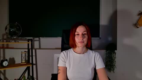 Snapshot of clairemathis chatting on 04/24/26, 02:52 Claire online show from 04/24/26, 02:52