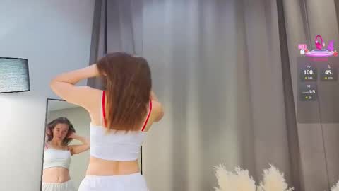 Im Amy online show from 09/21/25, 01:07