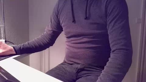 clamshive7 online show from 02/05/26, 08:19