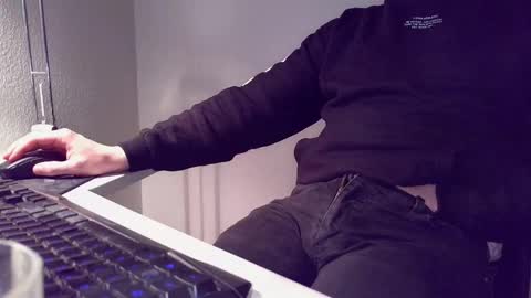 Snapshot of clamshive7 chatting on 03/25/26, 04:40 clamshive7 online show from 03/25/26, 04:40