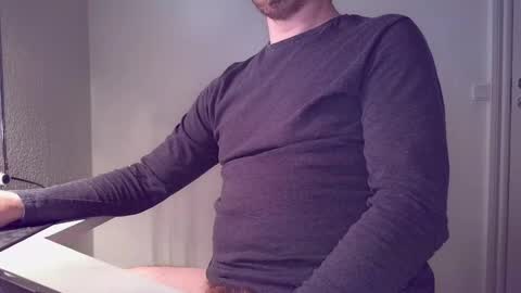 Snapshot of clamshive7 chatting on 04/02/26, 02:26 clamshive7 online show from 04/02/26, 02:26