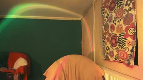 Snapshot of clancyosbourne chatting on 02/11/25, 12:17 Clancy online show from 02/11/25, 12:17