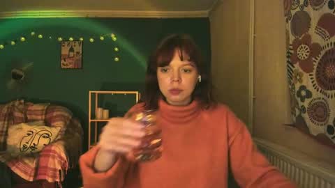 Snapshot of clancyosbourne chatting on 02/18/25, 08:36 Clancy online show from 02/18/25, 08:36