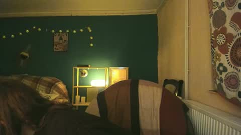 Snapshot of clancyosbourne chatting on 02/25/25, 12:36 Clancy online show from 02/25/25, 12:36