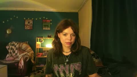 Snapshot of clancyosbourne chatting on 09/19/25, 06:19 Clancy online show from 09/19/25, 06:19