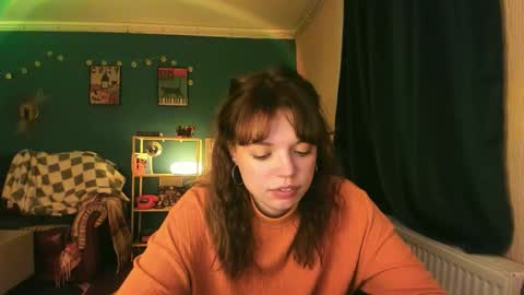 Snapshot of clancyosbourne chatting on 10/29/25, 06:53 Clancy online show from 10/29/25, 06:53