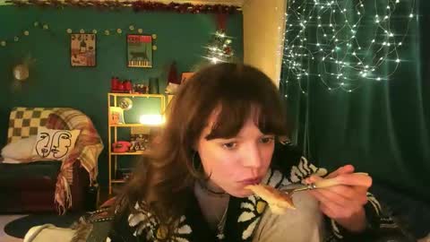 Snapshot of clancyosbourne chatting on 12/01/25, 06:57 Clancy online show from 12/01/25, 06:57