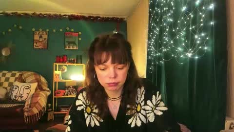 Snapshot of clancyosbourne chatting on 12/13/25, 07:53 Clancy online show from 12/13/25, 07:53