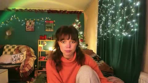 Snapshot of clancyosbourne chatting on 12/14/25, 06:23 Clancy online show from 12/14/25, 06:23