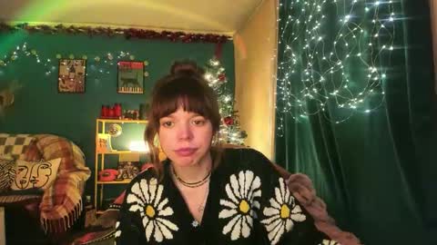 Snapshot of clancyosbourne chatting on 12/16/25, 06:57 Clancy online show from 12/16/25, 06:57