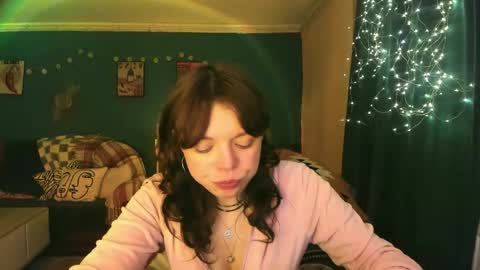 Snapshot of clancyosbourne chatting on 04/18/26, 09:26 Clancy online show from 04/18/26, 09:26