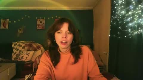 Snapshot of clancyosbourne chatting on 04/30/26, 08:48 Clancy online show from 04/30/26, 08:48