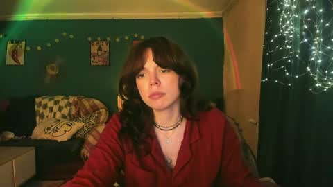 Snapshot of clancyosbourne chatting on 05/17/26, 04:47 Clancy online show from 05/17/26, 04:47