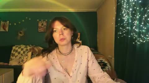 Snapshot of clancyosbourne chatting on 05/29/26, 07:45 Clancy online show from 05/29/26, 07:45