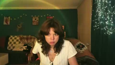 Snapshot of clancyosbourne chatting on 06/22/26, 05:21 Clancy online show from 06/22/26, 05:21