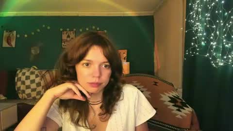 Snapshot of clancyosbourne chatting on 07/08/26, 06:23 Clancy online show from 07/08/26, 06:23