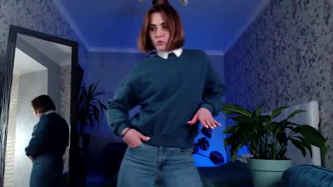 Clara online show from 03/10/25, 06:12