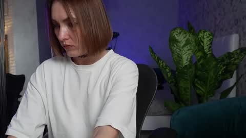 Clara online show from 11/29/25, 07:06