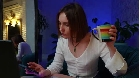 Snapshot of clara_bendover chatting on 04/06/26, 06:31 Clara online show from 04/06/26, 06:31