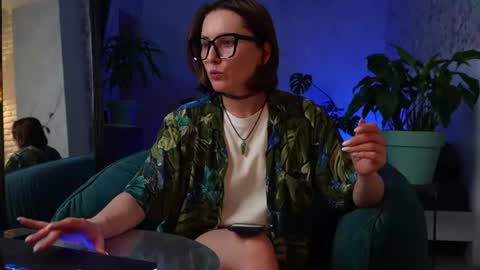 Clara online show from 06/21/26, 06:32