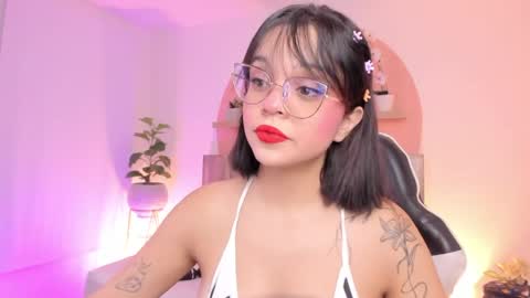 C L A R A online show from 04/29/26, 02:59