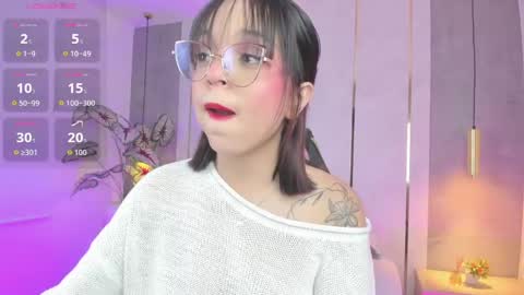 C L A R A online show from 05/22/26, 03:46
