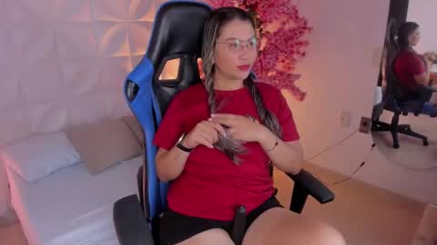 Clara online show from 02/28/26, 07:15