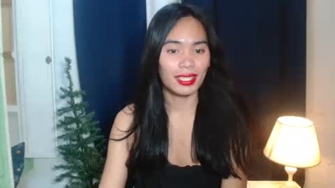 Snapshot of clara_marimar chatting on 10/12/25, 12:15 CLARA online show from 10/12/25, 12:15