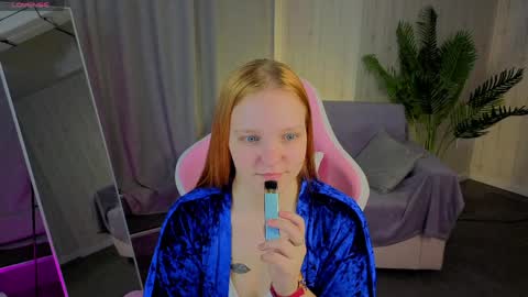 Snapshot of clara_neumann chatting on 04/09/26, 03:39 CANDYY3 online show from 04/09/26, 03:39