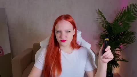 Snapshot of clara_neumann chatting on 05/19/26, 04:30 CANDYY3 online show from 05/19/26, 04:30