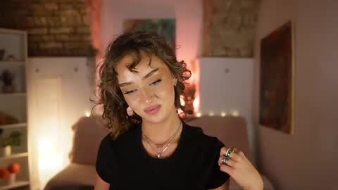 Snapshot of clara_smile chatting on 02/23/25, 01:57 Clara smile online show from 02/23/25, 01:57