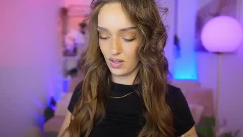 Snapshot of clara_smile chatting on 12/19/25, 07:54 Clara smile online show from 12/19/25, 07:54