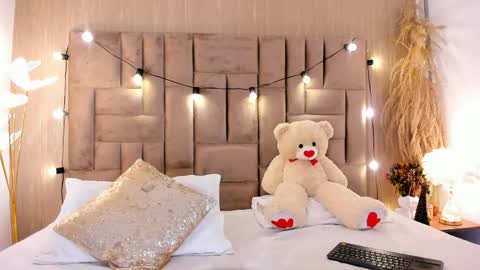 Clara del mar online show from 04/15/26, 10:22