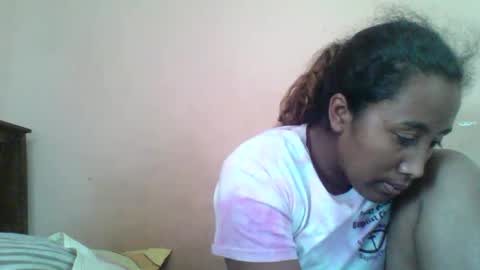 Clarah0123 online show from 10/21/25, 11:11