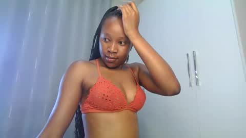 Snapshot of clarah11 chatting on 11/07/25, 07:14 clara11 online show from 11/07/25, 07:14