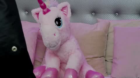 ClaraHazel online show from 12/30/24, 02:53