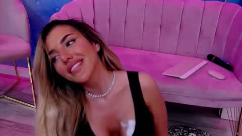 ClaraHazel online show from 03/02/25, 10:24