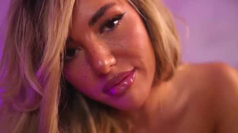 ClaraHazel online show from 09/18/25, 04:14