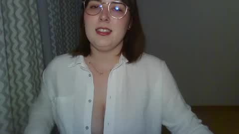 Snapshot of claralovely chatting on 04/15/26, 05:31 Clara online show from 04/15/26, 05:31