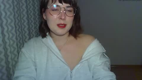 Snapshot of claralovely chatting on 04/20/26, 05:37 Clara online show from 04/20/26, 05:37