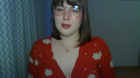 Snapshot of claralovely chatting on 04/23/26, 05:37 Clara online show from 04/23/26, 05:37