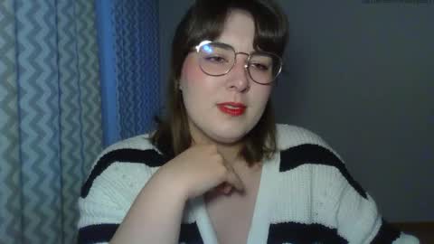 Snapshot of claralovely chatting on 05/24/26, 04:23 Clara online show from 05/24/26, 04:23