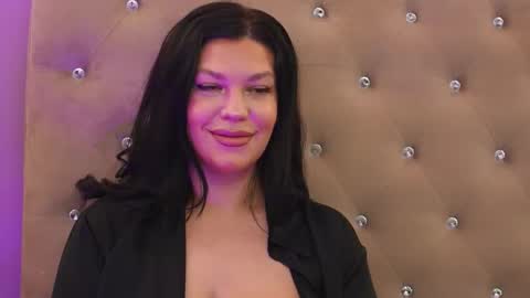 Clara online show from 01/15/26, 06:33